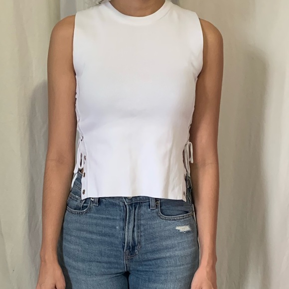 WHITE TOP WITH LACE UP SIDES - Picture 2 of 3